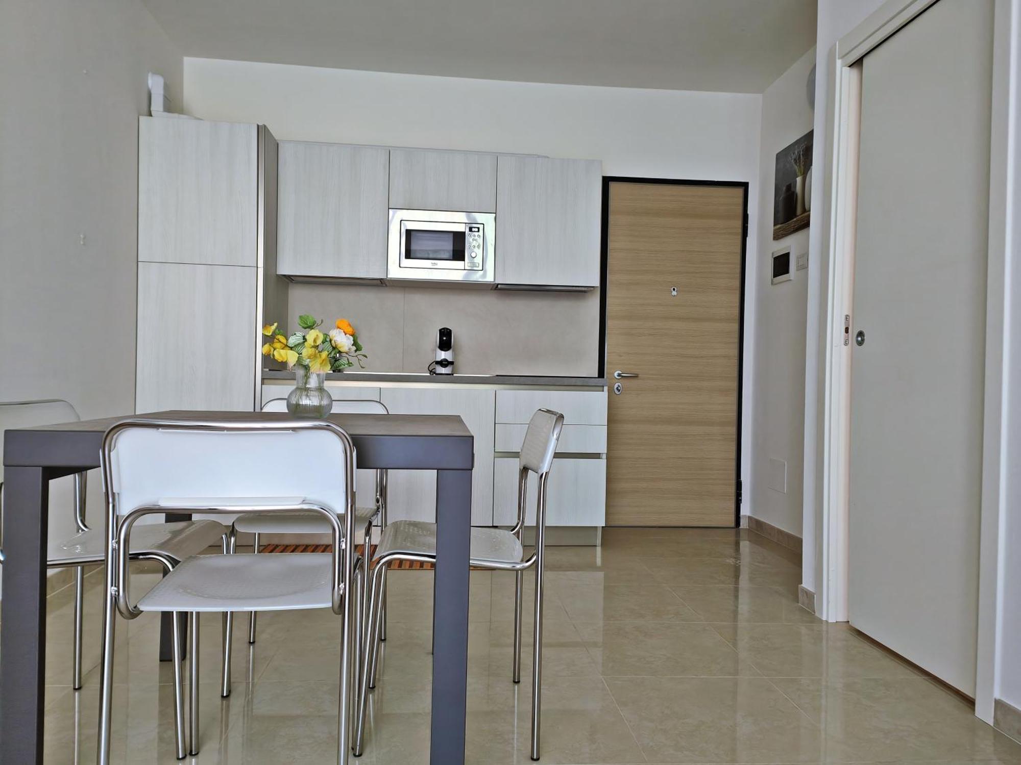 Apartment Mare45 - 10 Minutes Walk From The Beach With One Private Ombrella And Two Sun-Beds เอราเกลอามาเร ภายนอก รูปภาพ